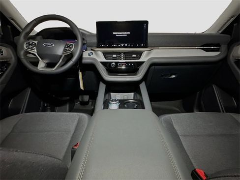 New 2026 Ford Explorer Active image 6