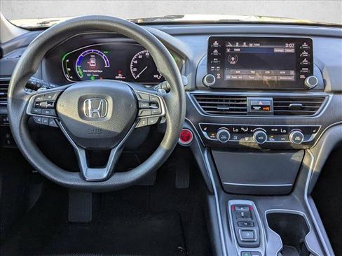 Used 2018 Honda Accord EX image 17
