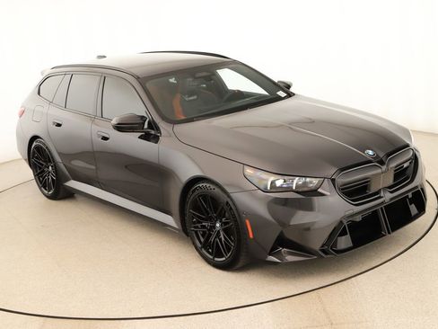 Used 2026 BMW M5 Touring AWD/4WD image 48