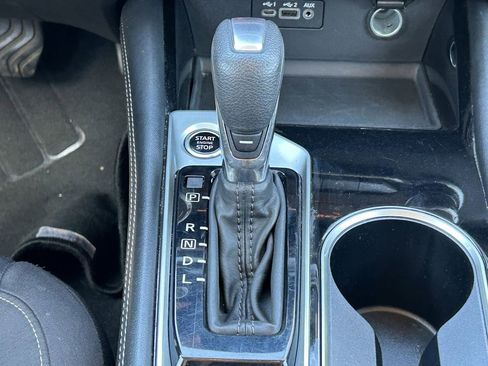 Used 2023 Nissan Altima 2.5 SV image 17