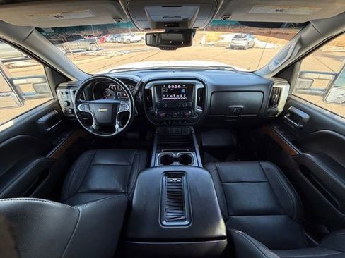 Used 2018 Chevrolet Silverado 1500 LTZ w/ LTZ Plus Package image 30