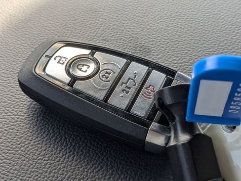 New 2025 Ford F150 Lariat w/ Equipment Group 502A High image 34