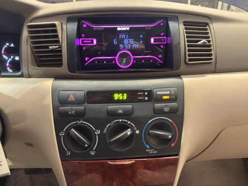 Used 2006 Toyota Corolla LE image 17