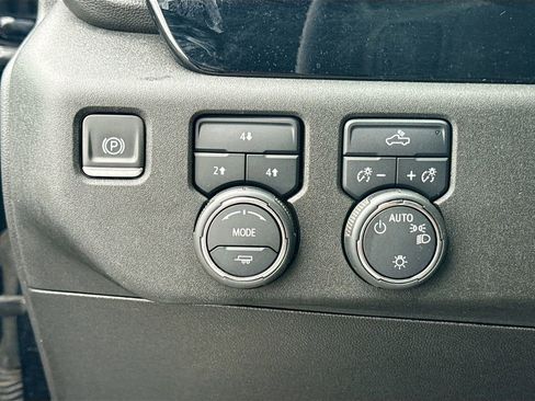 Certified 2024 Chevrolet Silverado 3500 LT image 10