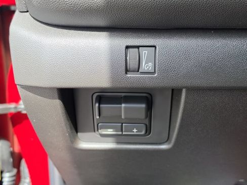 New 2026 Chevrolet Colorado LT w/ LT Convenience Package AWD/4WD image 30