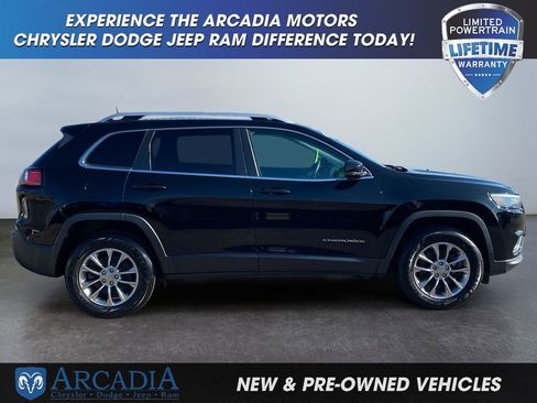 Used 2019 Jeep Cherokee Latitude Plus w/ Cold Weather Group image 6