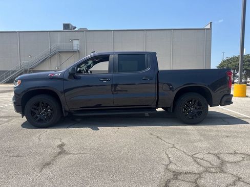 Used 2023 Chevrolet Silverado 1500 RST AWD/4WD image 3