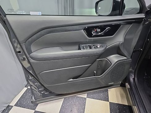 Certified 2025 Subaru Forester Limited w/ Popular Package #2 image 17