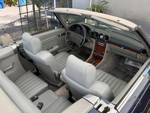 Used 1988 Mercedes-Benz 560 SL 560 SL image 26