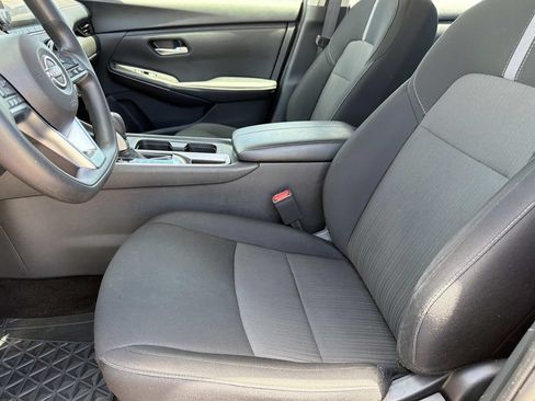 Used 2024 Nissan Sentra SV FWD image 13