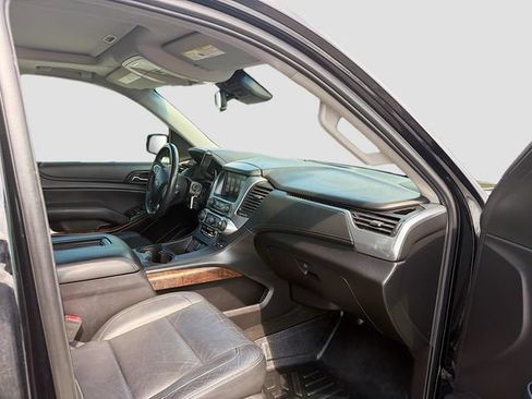Used 2017 Chevrolet Tahoe LT w/ LT Midnight Edition AWD/4WD image 13