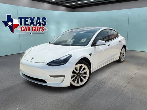 Used 2021 Tesla Model 3 Standard Range RWD image 1