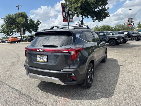 Used 2026 Kia Seltos EX FWD image 23