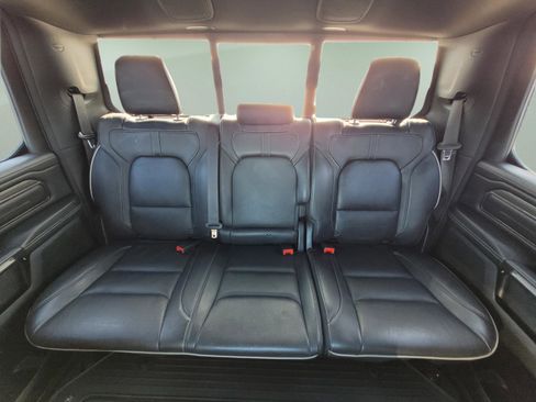 Used 2019 RAM 1500 Limited w/ Advanced Safety Group AWD/4WD image 18