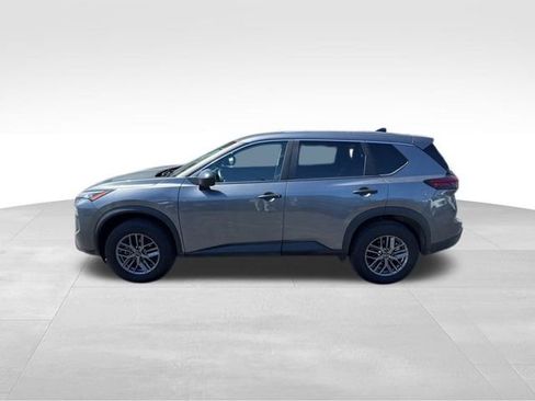 Used 2024 Nissan Rogue S image 6
