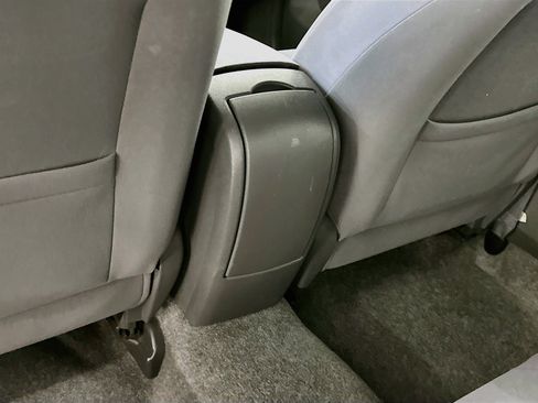Used 2007 Toyota Prius w/ Pkg 2 FWD image 27