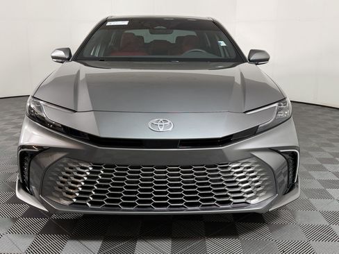 Used 2026 Toyota Camry XSE FWD image 5