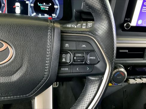 Used 2025 Toyota 4Runner TRD Sport AWD/4WD image 24