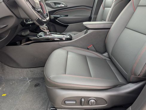 New 2026 Chevrolet Trax RS w/ Sunroof Package image 7