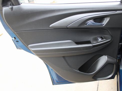 Used 2021 Chevrolet TrailBlazer LT w/ Sun and Liftgate Package image 21