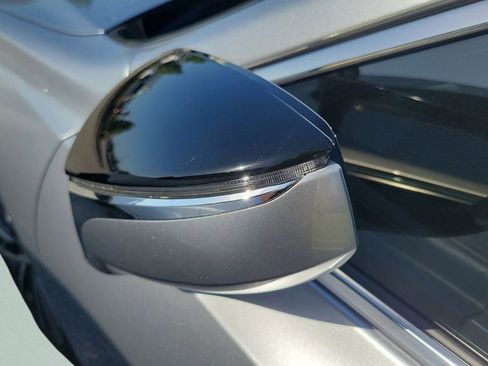 Used 2023 Lexus ES 350 w/ Premium Package image 4