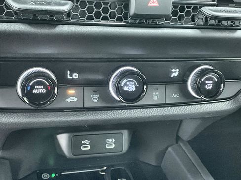 New 2026 Honda HR-V LX image 24