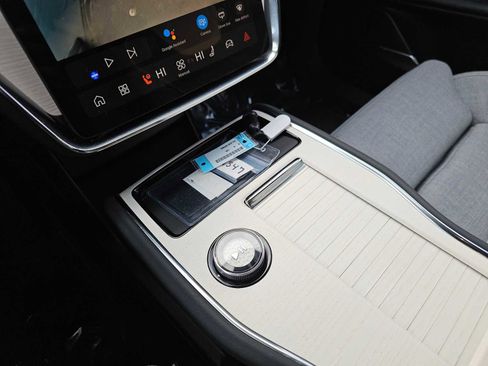 Used 2025 Volvo EX90 Ultra image 31