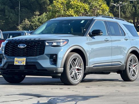 New 2026 Ford Explorer ST-Line w/ ST-Line Street Pack image 15