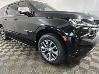 Used 2023 Chevrolet Suburban LT w/ LT Signature Plus Package AWD/4WD video 2