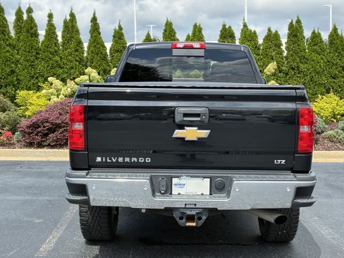Used 2015 Chevrolet Silverado 2500 LTZ AWD/4WD image 8