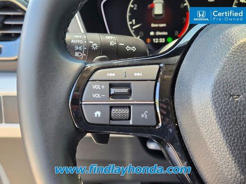 Certified 2025 Honda Pilot Touring image 28
