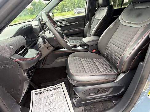 Certified 2025 Ford Explorer ST-Line w/ Premium Package AWD/4WD image 26