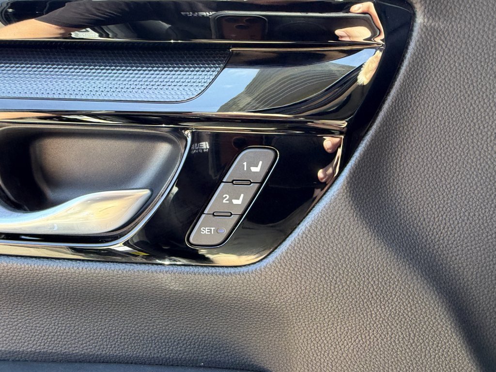 Used 2024 Honda CR-V EX-L image 31