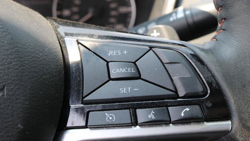 Used 2020 Nissan Altima 2.5 SR FWD image 11