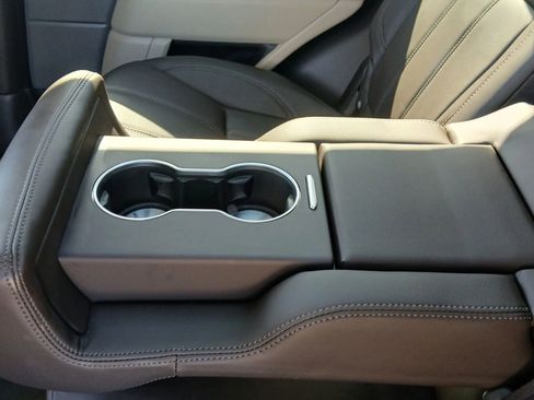 Used 2017 Land Rover Range Rover Sport HSE image 17