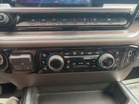 Used 2023 Chevrolet Silverado 1500 LTZ image 23