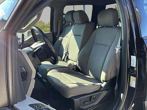 Used 2020 Ford F150 XLT w/ Equipment Group 302A Luxury AWD/4WD image 21