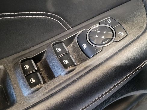 Used 2023 Ford Edge Titanium image 27