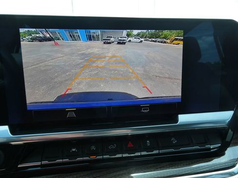 Certified 2022 Chevrolet Silverado 1500 LT Trail Boss w/ Protection Package AWD/4WD image 34