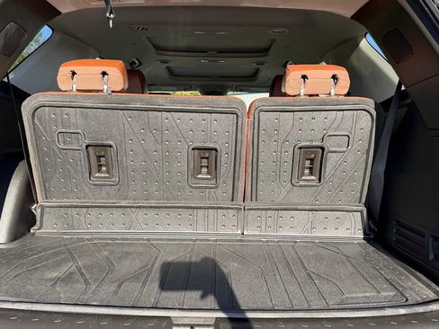 Used 2021 Chevrolet Traverse High Country w/ LPO, Floor Liner Package image 33