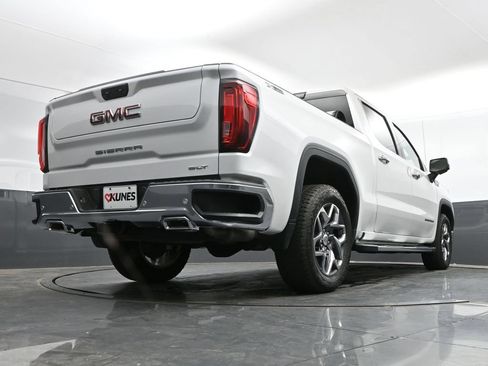 Used 2022 GMC Sierra 1500 SLT w/ SLT Premium Plus Package AWD/4WD image 39