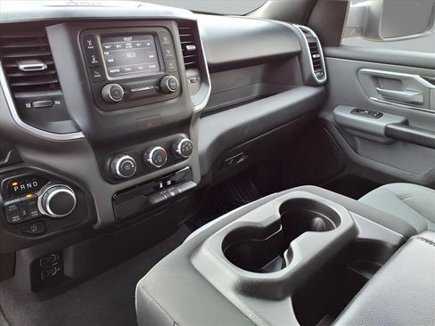 Used 2022 RAM 1500 Big Horn image 5