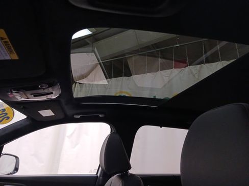 Used 2025 Kia Sorento SX Prestige image 23