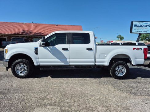 Used 2019 Ford F250 XL w/ Power Equipment Group AWD/4WD image 2