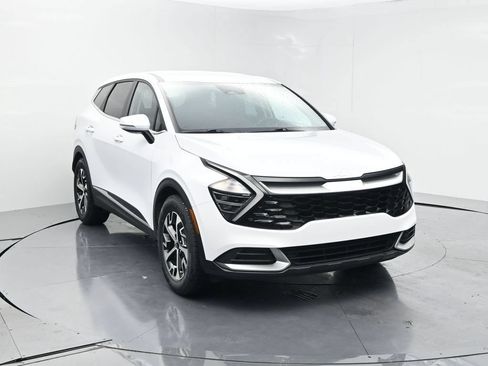 Used 2024 Kia Sportage EX FWD image 2