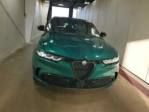 Used 2024 Alfa Romeo Tonale Veloce AWD/4WD image 20