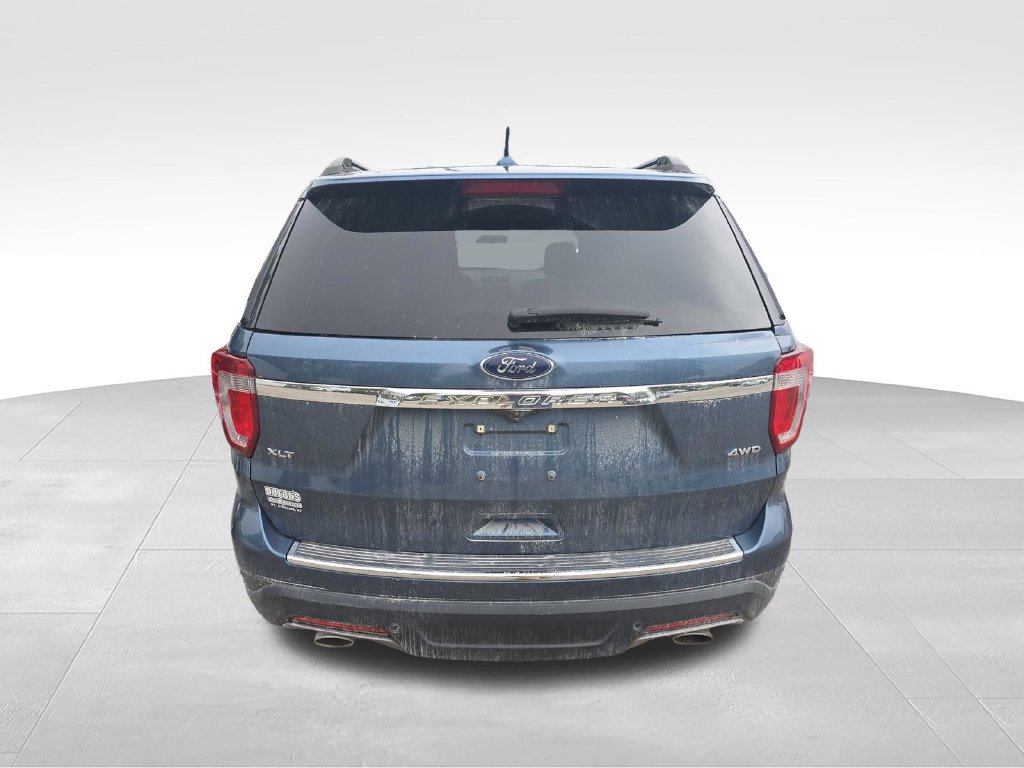Used 2018 Ford Explorer XLT w/ Equipment Group 201A AWD/4WD image 9