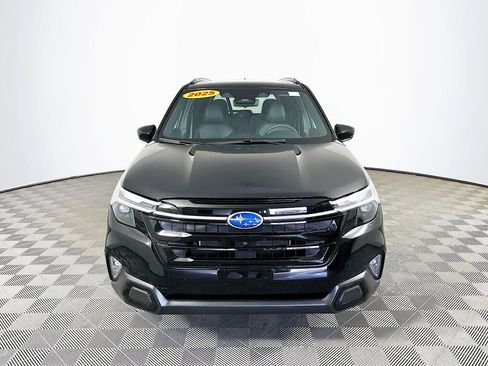Used 2025 Subaru Forester Touring AWD/4WD image 4