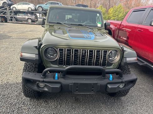 Used 2023 Jeep Wrangler Unlimited Rubicon 4xe image 2
