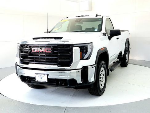 Used 2024 GMC Sierra 2500 Pro w/ Convenience Package AWD/4WD image 2